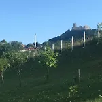 Nemo Semesterbostad Bihać